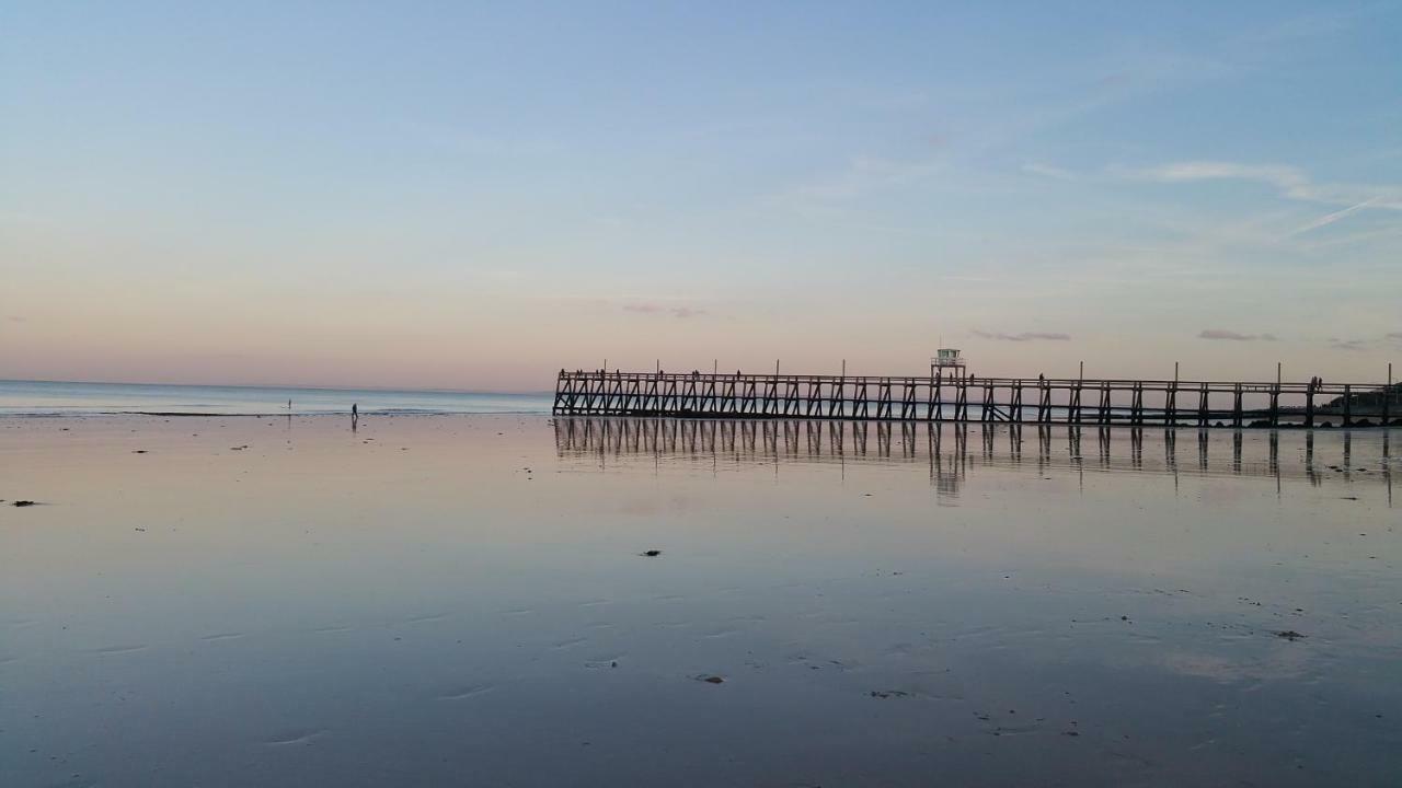 Cottage Sword Beach Hermanville-sur-Mer Exterior foto
